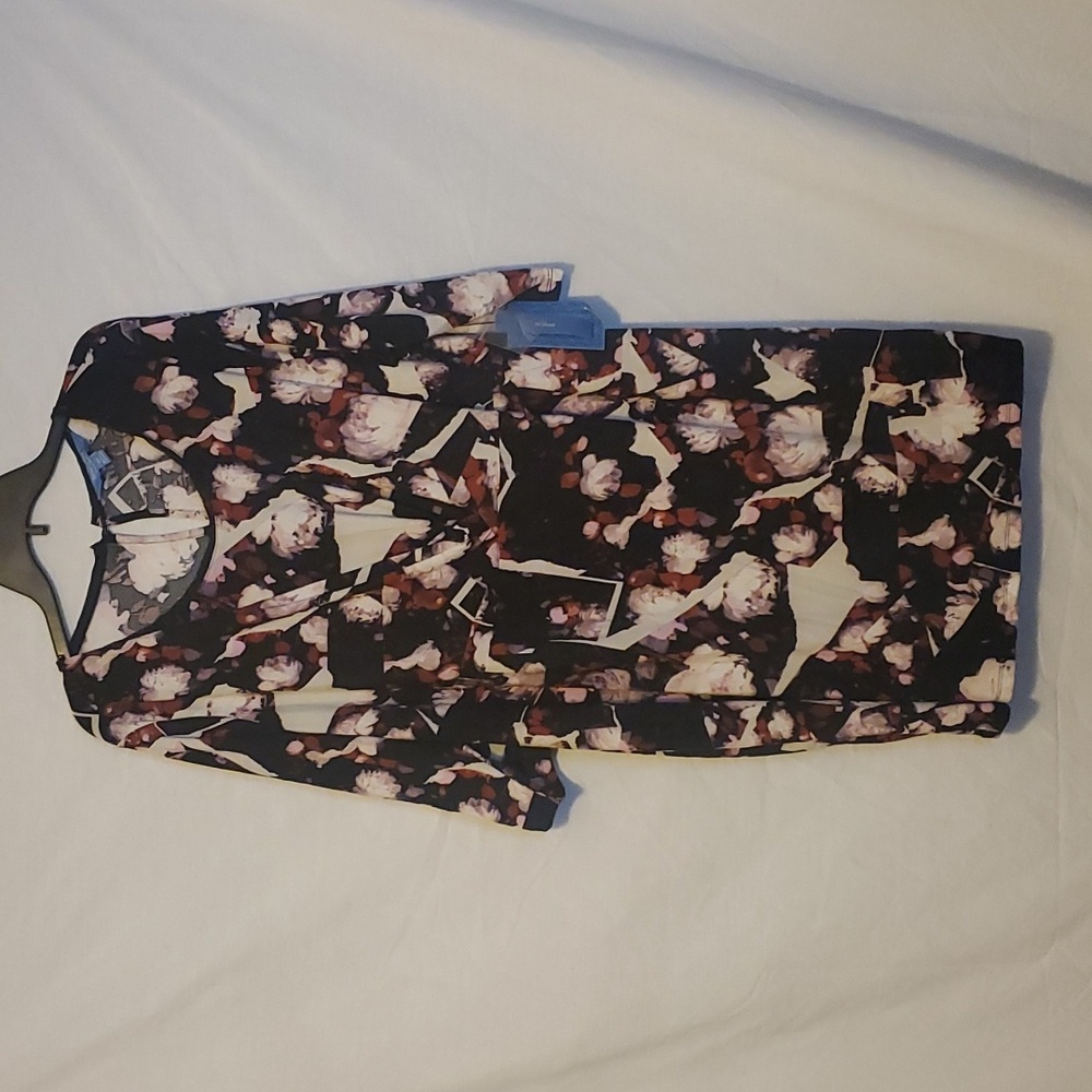 Simply Vera floral black long sleeve dress Brand New